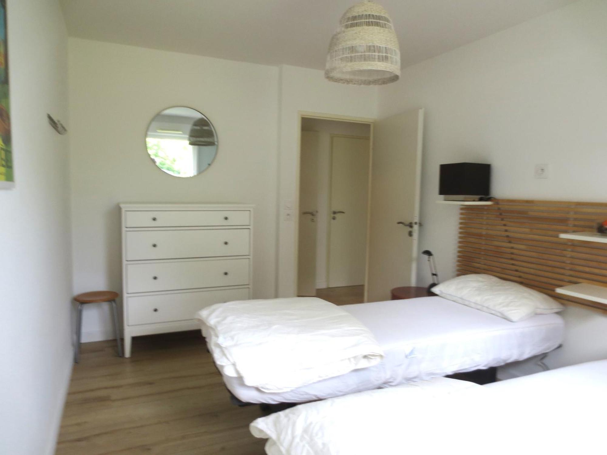 Rez De Jardin T3 Recent Et Calme Au Nouvelles Terres A La Londe Les Maures Apartment Luaran gambar