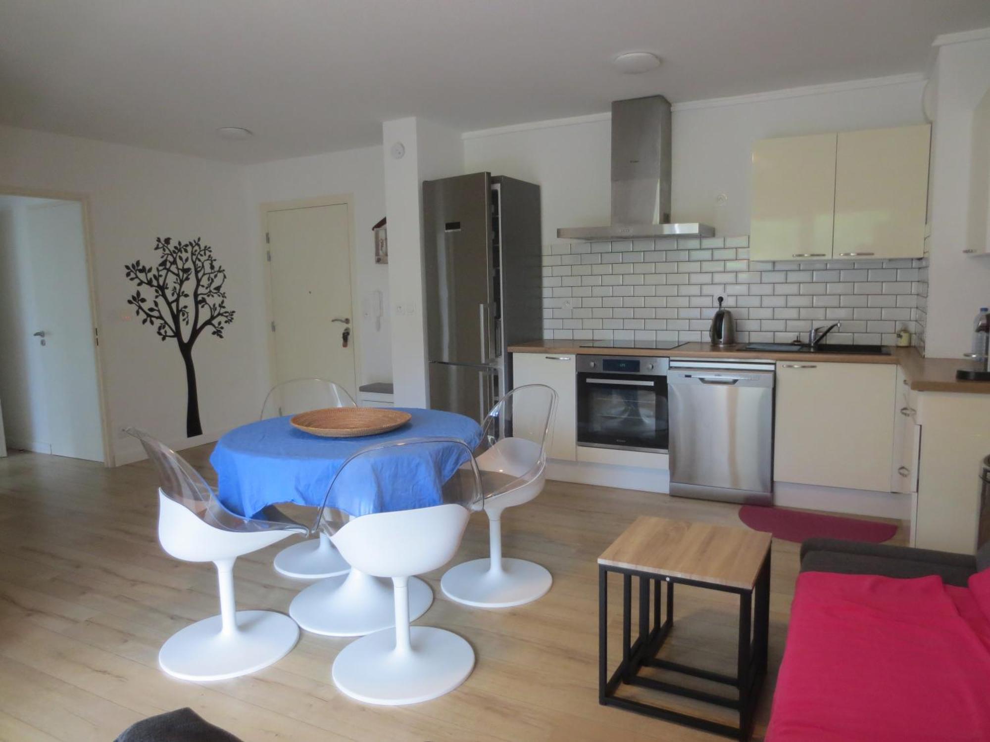 Rez De Jardin T3 Recent Et Calme Au Nouvelles Terres A La Londe Les Maures Apartment Luaran gambar