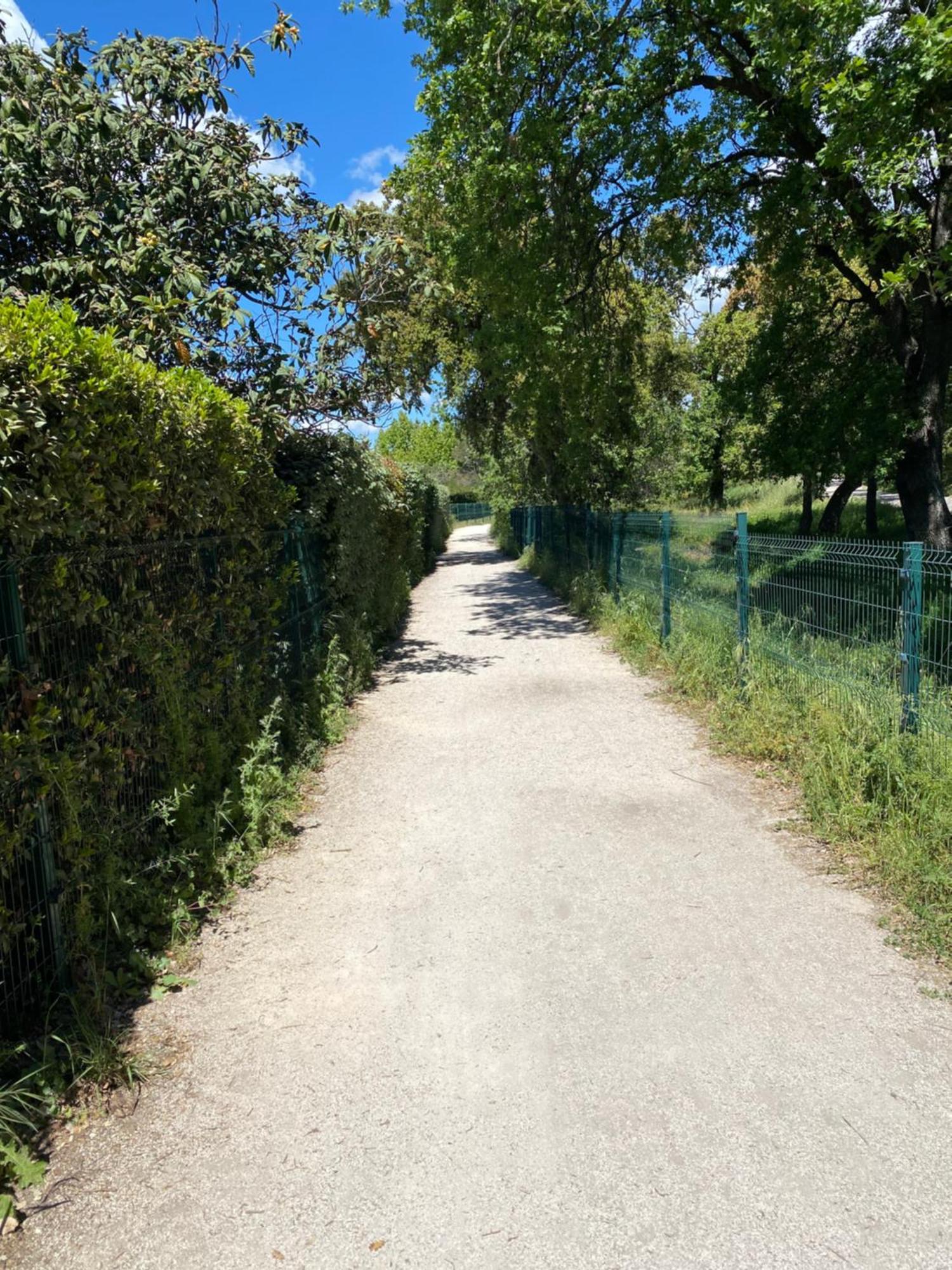 Rez De Jardin T3 Recent Et Calme Au Nouvelles Terres A La Londe Les Maures Apartment Luaran gambar
